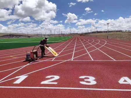 透气型塑胶跑道